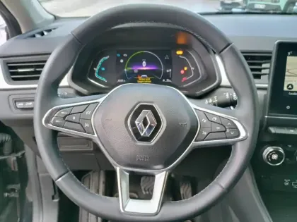 Photo 14 Renault Captur  E-Tech full hybrid 145