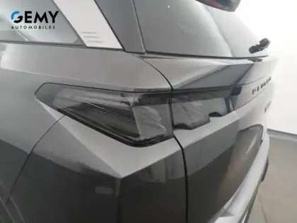 Photo 16 Peugeot 5008  Hybrid 145 e-DCS6