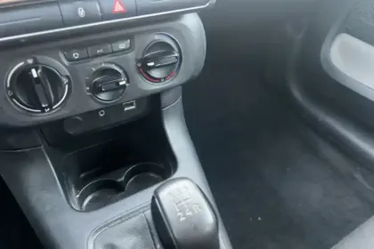 Photo 18 Citroën C3 Gén. II Ph2 NG Feel Edition 5