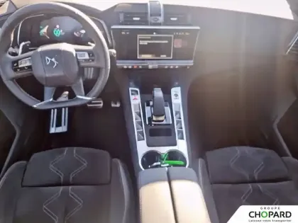 Photo 14 DS Ds 7  Hybride Rechargeable E-Tense 300 EAT8 4x4