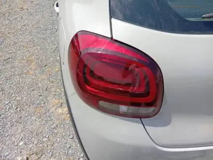 Photo 16 Citroën C3  PureTech 83 S&S BVM5