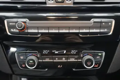 Photo 28 BMW X2  sDrive 18d 150 ch BVA8