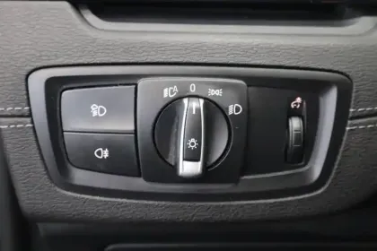 Photo 13 BMW X2  sDrive 18d 150 ch BVA8