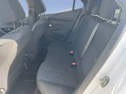 Photo 31 Peugeot 2008  PureTech 130 S&S BVM6