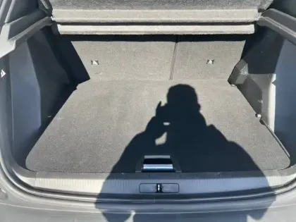 Photo 27 Peugeot 2008  PureTech 130 S&S BVM6