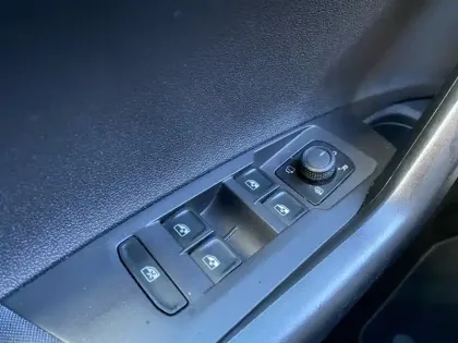 Photo 16 Volkswagen Taigo  1.0 TSI 110 DSG7