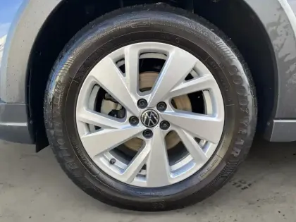 Photo 8 Volkswagen Taigo  1.0 TSI 110 DSG7