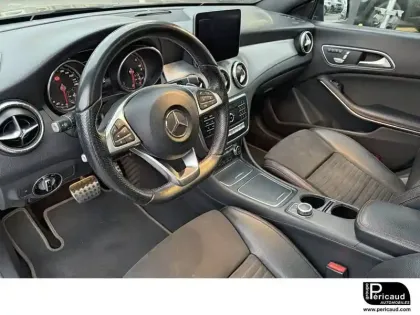 Photo 35 Mercedes CLA  200 d 7-G DCT