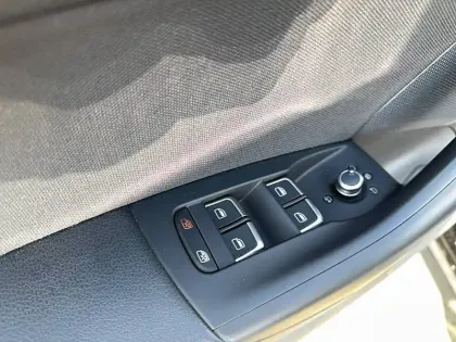 Photo 9 Audi Q3  2.0 TDI 150 ch S tronic 7