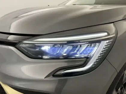 Photo 27 Renault Clio Gén. V (BJA) Ph1 NG E-Tech Engineered 5