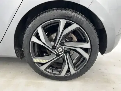 Photo 86 Renault Clio  E-Tech hybride 145