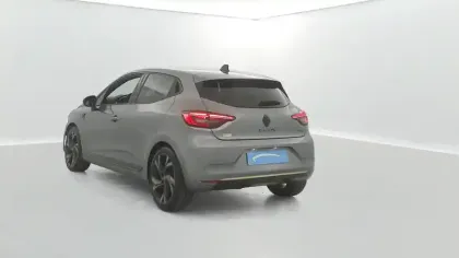 Photo 34 Renault Clio  E-Tech hybride 145