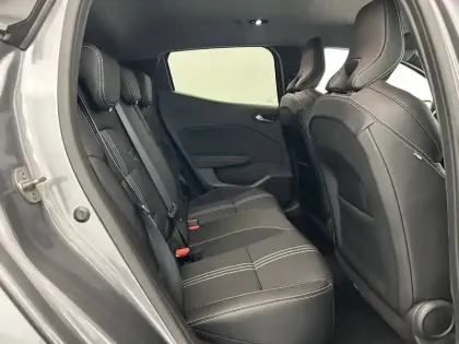 Photo 79 Renault Clio  E-Tech hybride 145