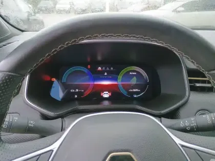 Photo 16 Renault Clio  E-Tech hybride 145