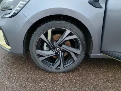 Photo 50 Renault Clio  E-Tech hybride 145