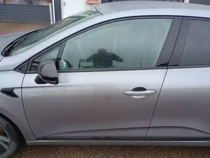 Photo 10 Renault Clio  E-Tech hybride 145