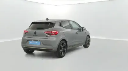 Photo 68 Renault Clio  E-Tech hybride 145