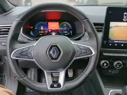 Photo 20 Renault Clio  E-Tech hybride 145