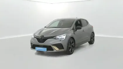 Photo 32 Renault Clio  E-Tech hybride 145