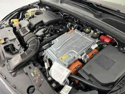 Photo 92 Renault Clio  E-Tech hybride 145