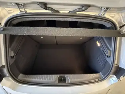 Photo 20 Renault Clio  E-Tech full hybrid 145 GSR2