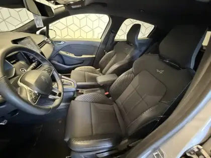 Photo 8 Renault Clio  E-Tech full hybrid 145 GSR2