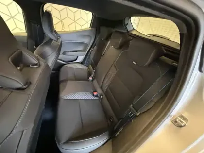 Photo 18 Renault Clio  E-Tech full hybrid 145 GSR2