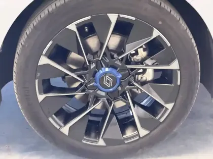 Photo 24 Renault Clio  E-Tech full hybrid 145 GSR2