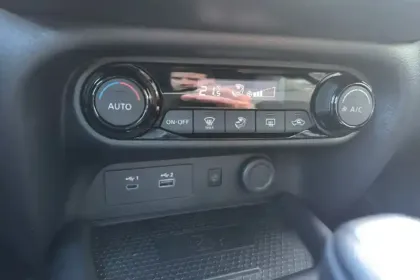 Photo 19 Nissan Juke  HYBRID 143