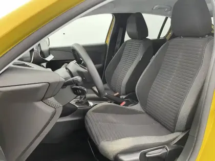 Photo 141 Peugeot 208  PureTech 100 S&S BVM6