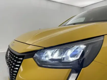 Photo 63 Peugeot 208  PureTech 100 S&S BVM6