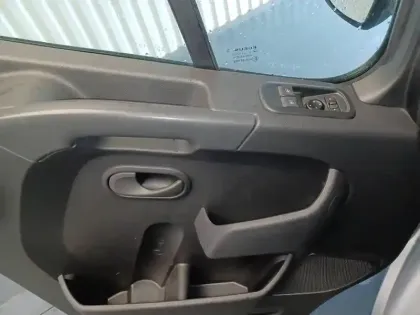 Photo 26 Renault Master  FGN TRAC F3300 L2H2 BLUE DCI 135