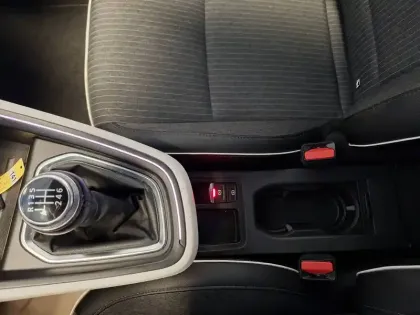 Photo 85 Renault Clio Gén. V (BJA) Ph1 Intens 5