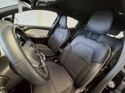 Photo 61 Renault Clio Gén. V (BJA) Ph1 Intens 5