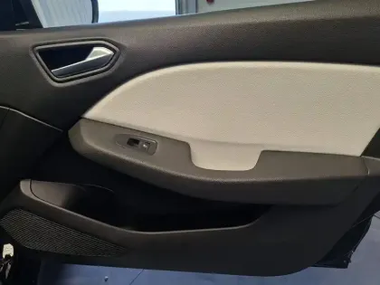 Photo 29 Renault Clio  TCe 140 - 21N