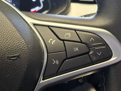 Photo 82 Renault Clio Gén. V (BJA) Ph1 Intens 5