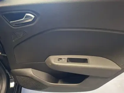 Photo 70 Renault Clio Gén. V (BJA) Ph1 Intens 5