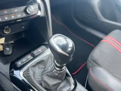 Photo 16 Opel Corsa  1.2 Turbo 100 ch BVM6