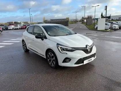 Photo 42 Renault Clio  E-Tech hybride 145