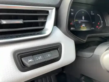 Photo 32 Renault Clio  E-Tech hybride 145