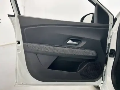 Photo 10 Dacia Sandero  SCe 65