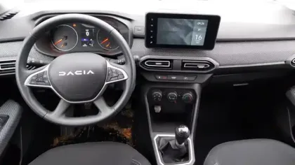 Photo 8 Dacia Sandero  SCe 65