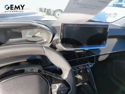 Photo 12 Peugeot 208  Electrique 51 kWh 136ch