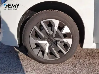 Photo 10 Peugeot 208  Electrique 51 kWh 136ch