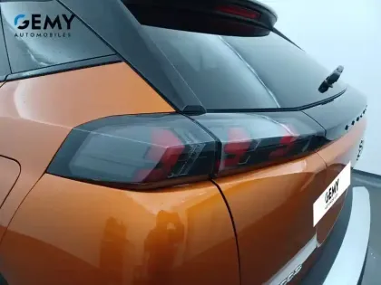 Photo 56 Peugeot 2008  PureTech 130 S&S EAT8