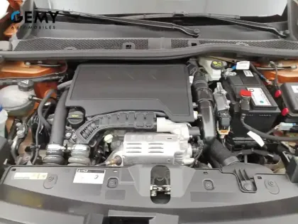 Photo 14 Peugeot 2008  PureTech 130 S&S EAT8