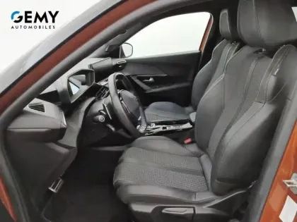 Photo 8 Peugeot 2008  PureTech 130 S&S EAT8