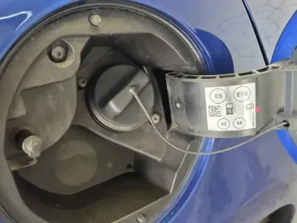 Photo 24 Renault Clio  E-Tech full hybrid 145 GSR2