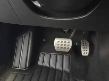 Photo 71 Renault Clio  E-Tech full hybrid 145 GSR2