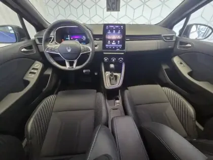 Photo 9 Renault Clio  E-Tech full hybrid 145 GSR2